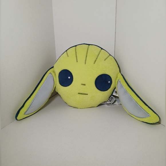 Star Wars The Mandalorian Baby Yoda Grogu Floppy Ears Child's Plush Pillow - Picture 1 of 6